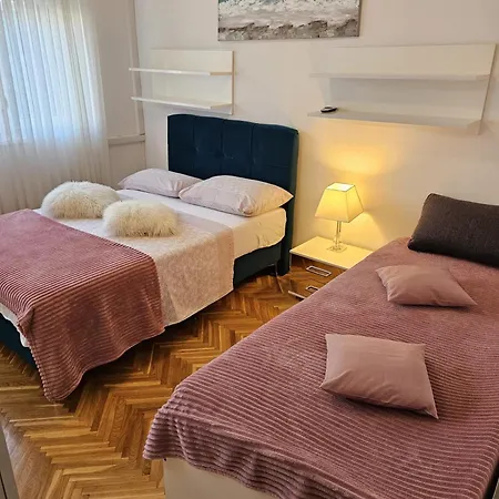 Begy Apartament *
