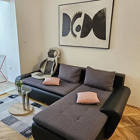 Begy Apartment *